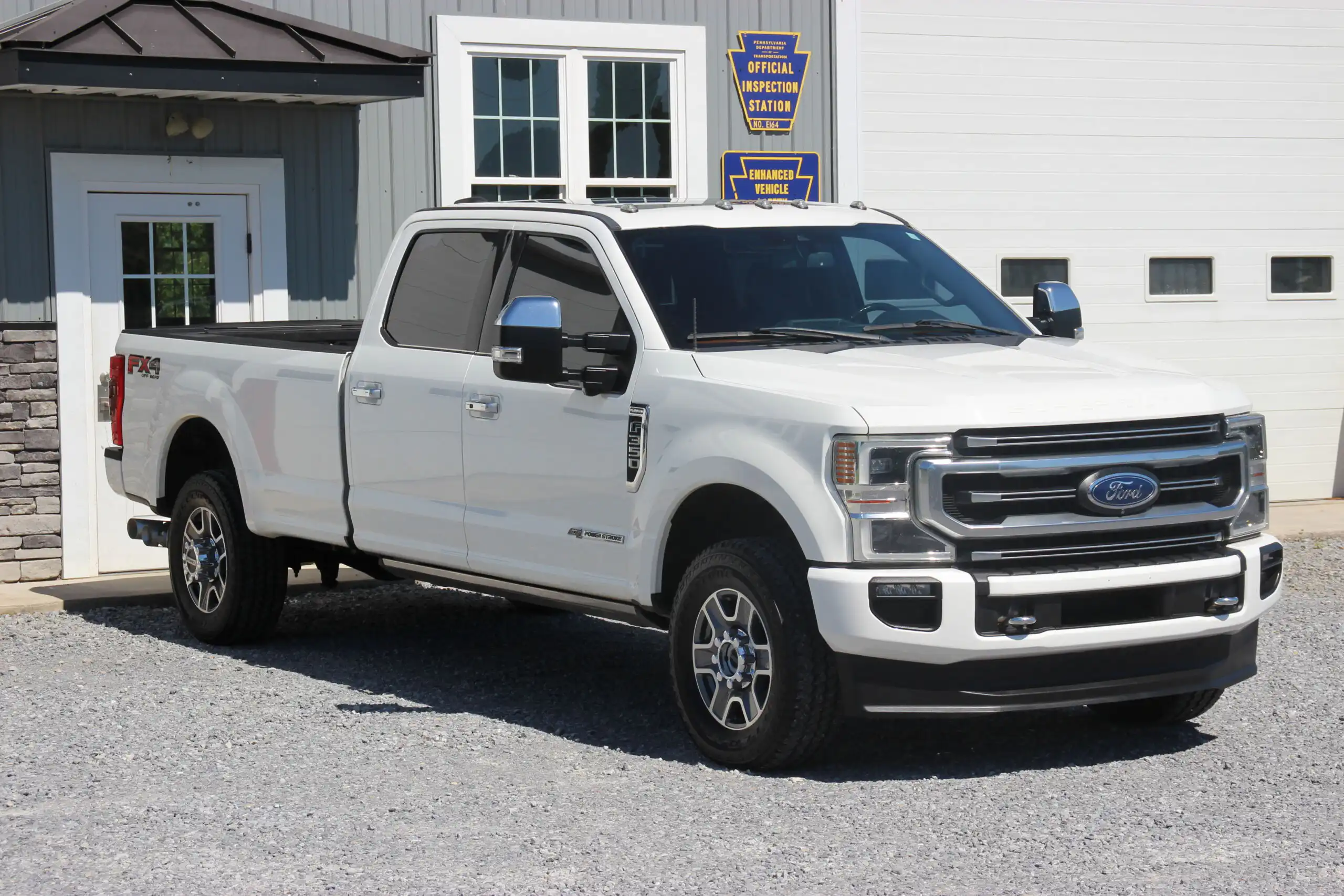 2022 Ford F-350 Platinum 4x4 Crew Cab 6-1/2' Box SRW's photo